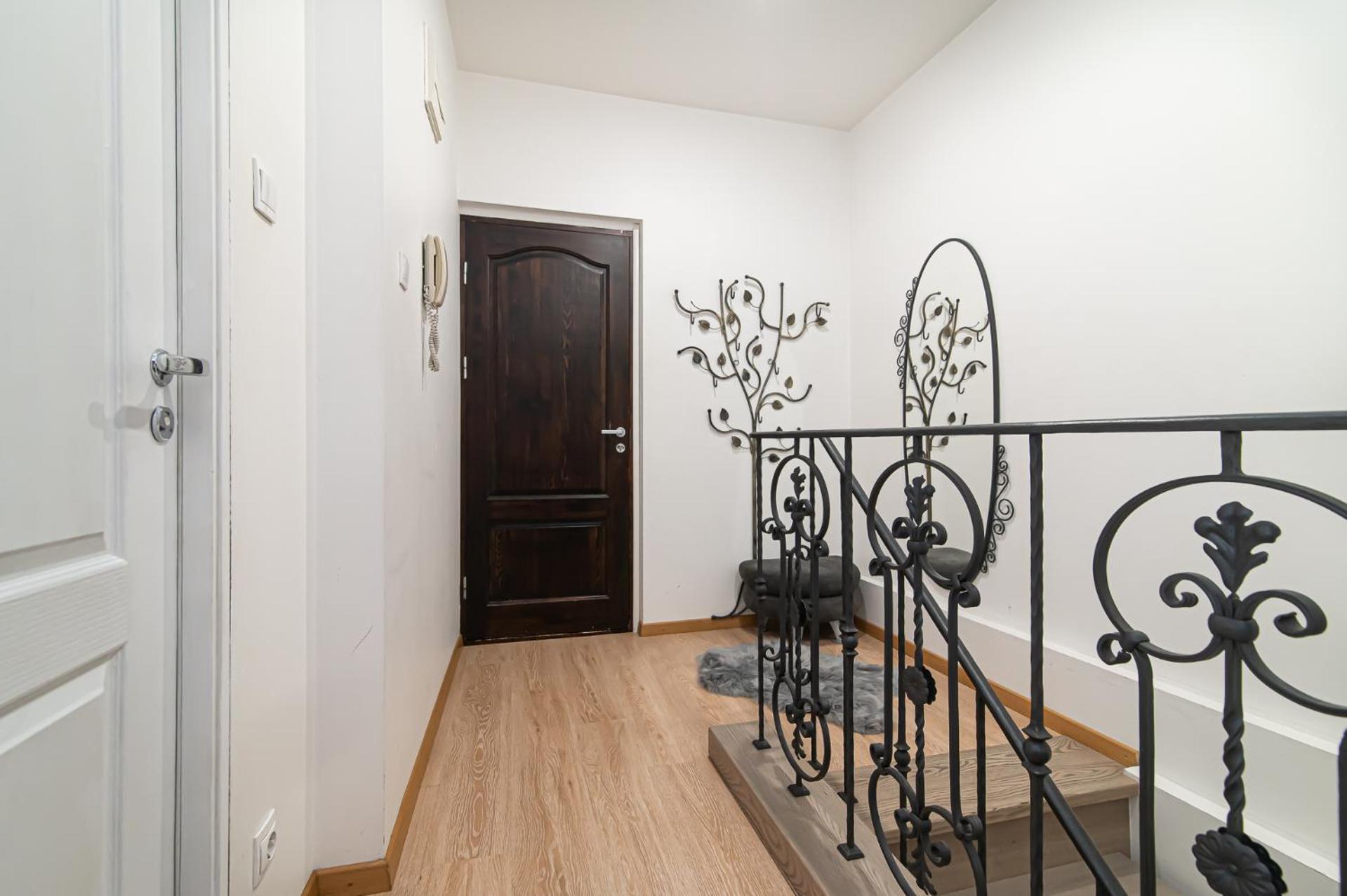 Old Town Happiness Apartment *